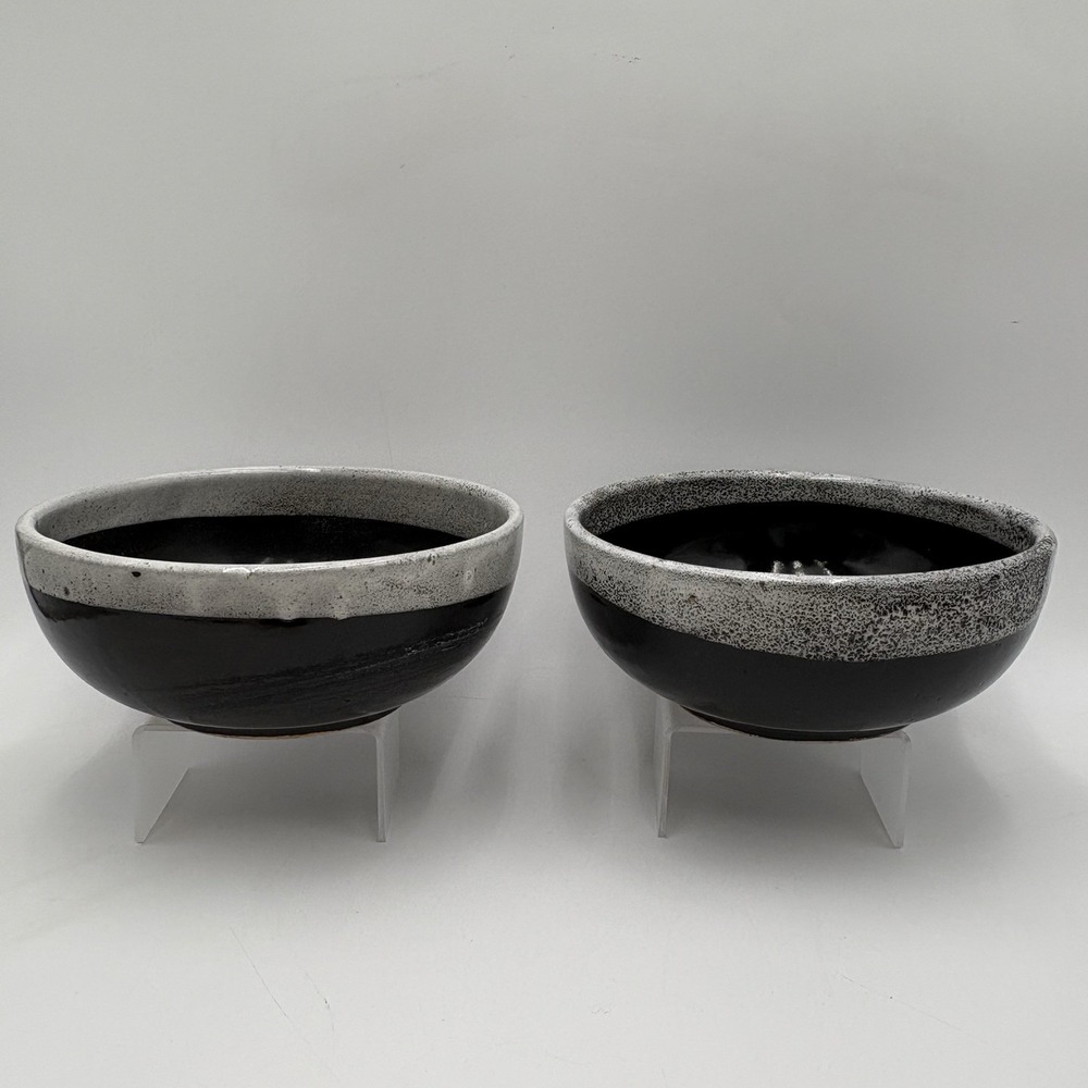 VTG Oven Ware USA Mixing Serving‎ Bowls Black Speckled Drip Hull? Set of 2 #54